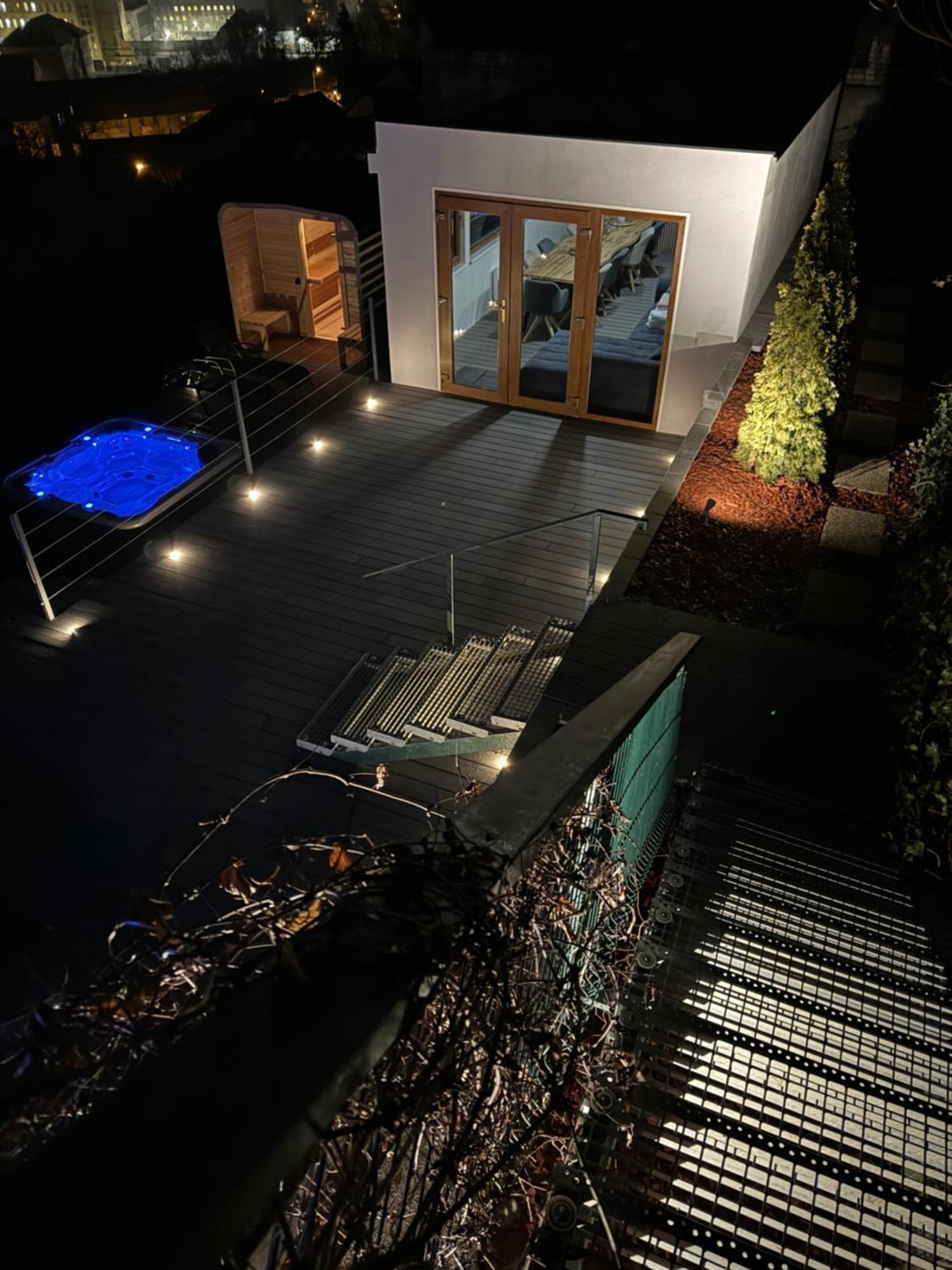 Airport Luxury Apartment & Spa براغ المظهر الخارجي الصورة