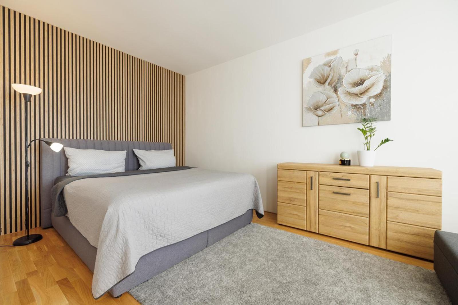Airport Luxury Apartment & Spa براغ المظهر الخارجي الصورة