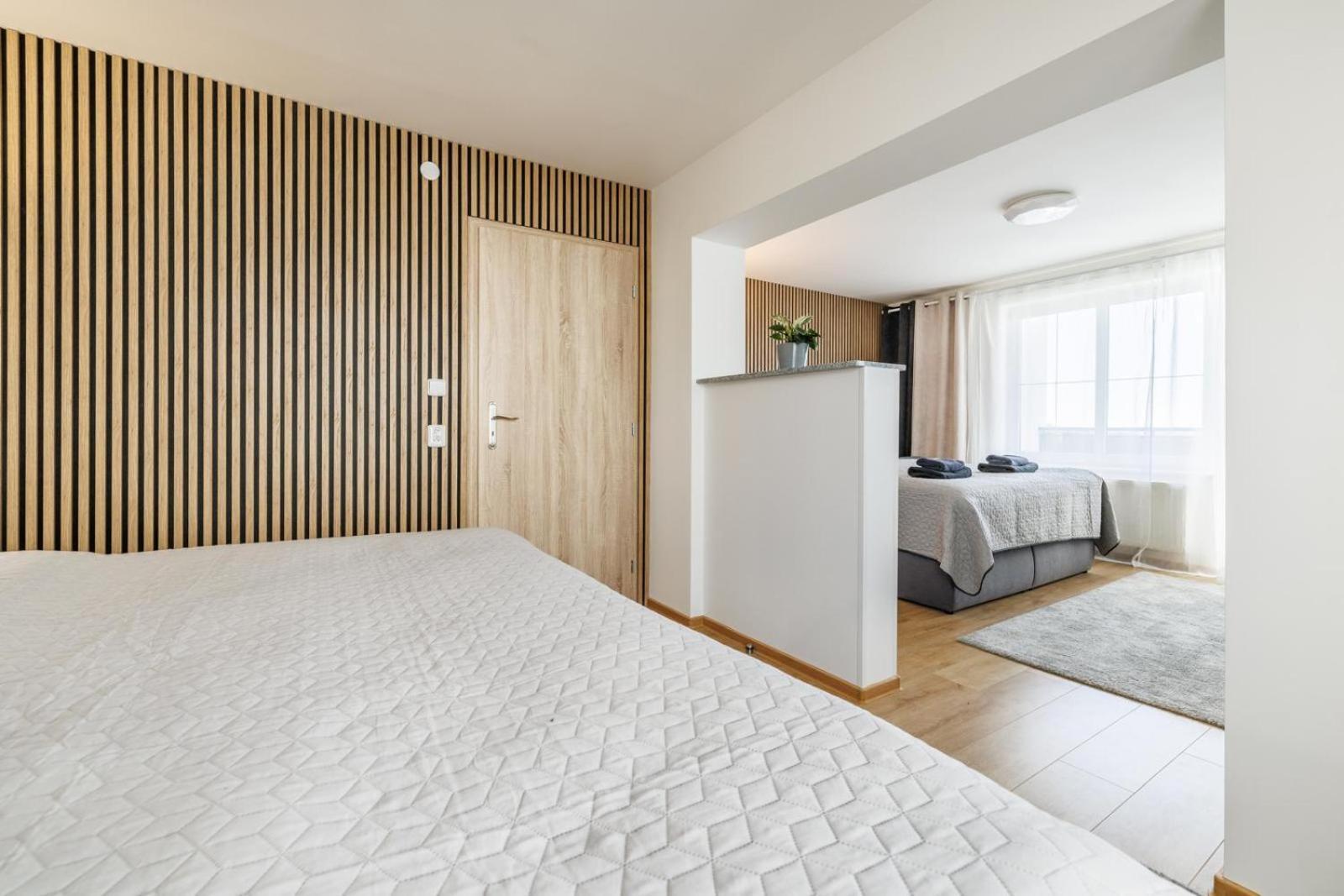 Airport Luxury Apartment & Spa براغ المظهر الخارجي الصورة